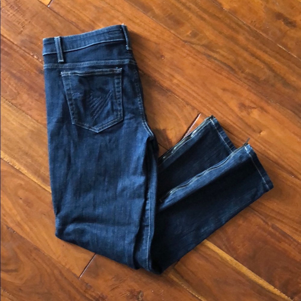 Joe’s Jeans - Chelsea fit, indigo - Size 28